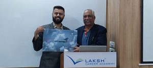 Chief Flying Instructor [CFI] of a Flying School [Flight Training Organisation] Guides LAKSH CPL Cadets